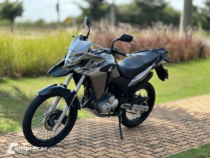 XRE 300 ABS