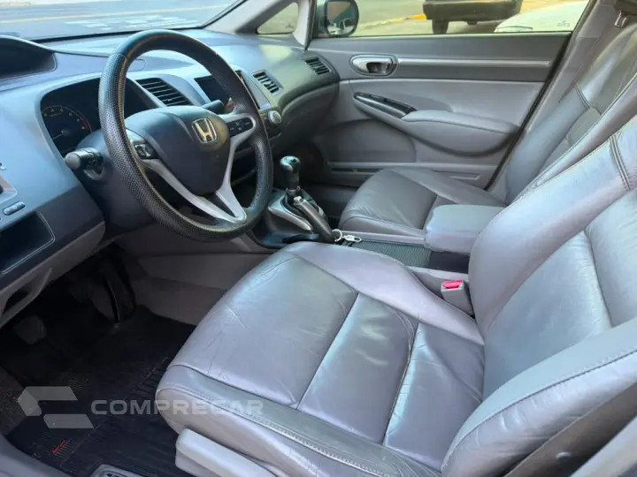 Civic Sed. LXL/LXL SE 1.8 Flex 16V Mec.