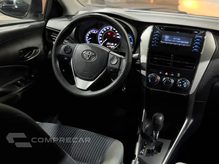YARIS 1.5 16V Sedan XS