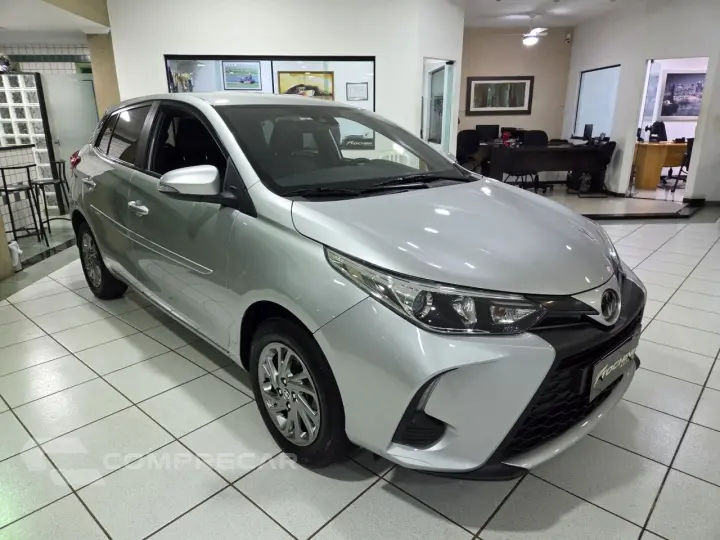 Yaris Hatch 1.5 16V 4P FLEX XS CONNECT MULTIDRIVE AUTOMÁTICO
