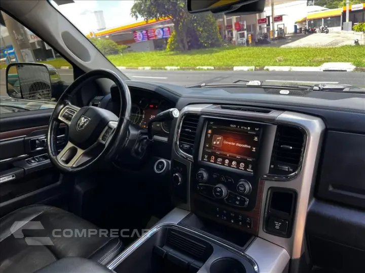 2500 6.7 Laramie 4X4 CD I6 Turbo