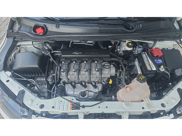 ONIX 1.4 MPFI ADVANTAGE 8V FLEX 4P AUTOMÁTICO