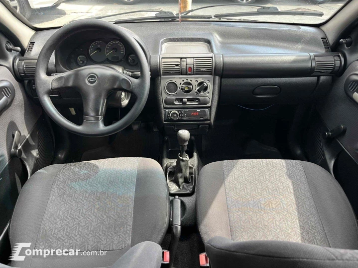 CORSA 1.0 MPFI CLASSIC SEDAN LIFE 8V FLEX 4P MANUAL
