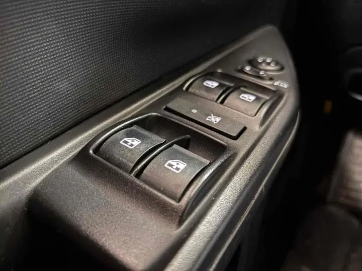 STRADA 1.3 FIREFLY FLEX FREEDOM CD MANUAL