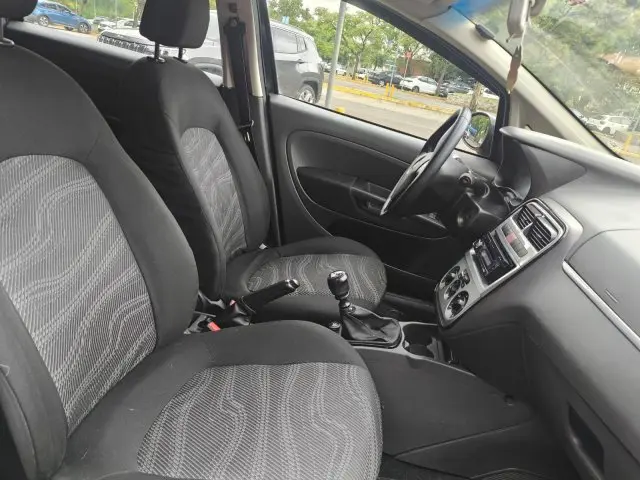 PUNTO - 1.4 8V 4P MANUAL