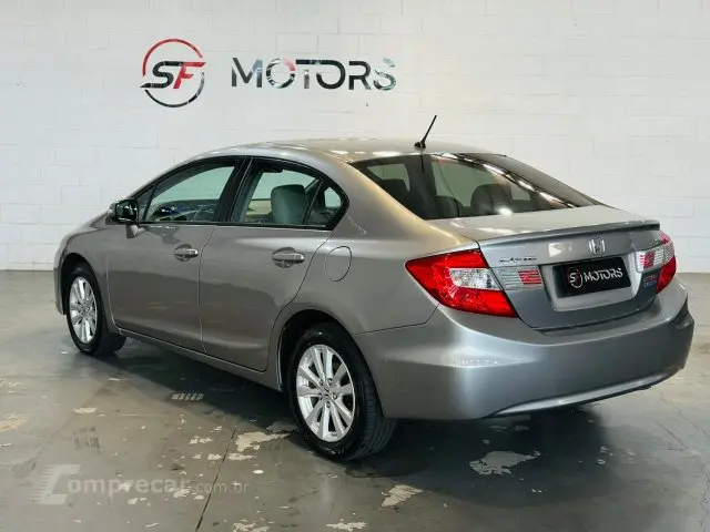 CIVIC - 2.0 LXR 16V 4P AUTOMÁTICO