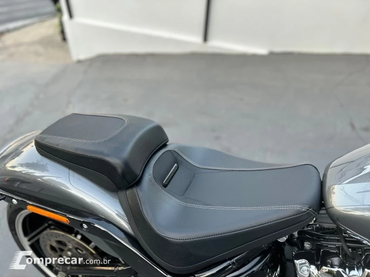 Softail Breakout 114