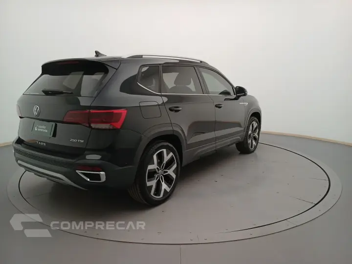 TAOS 1.4 250 TSI TOTAL FLEX HIGHLINE AUTOMÁTICO
