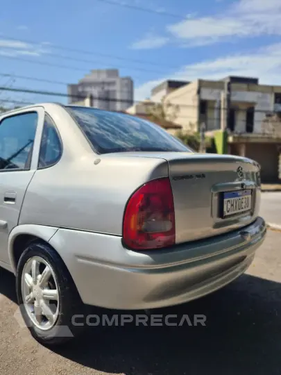 CORSA 1.6 MPFI GLS Sedan 8V
