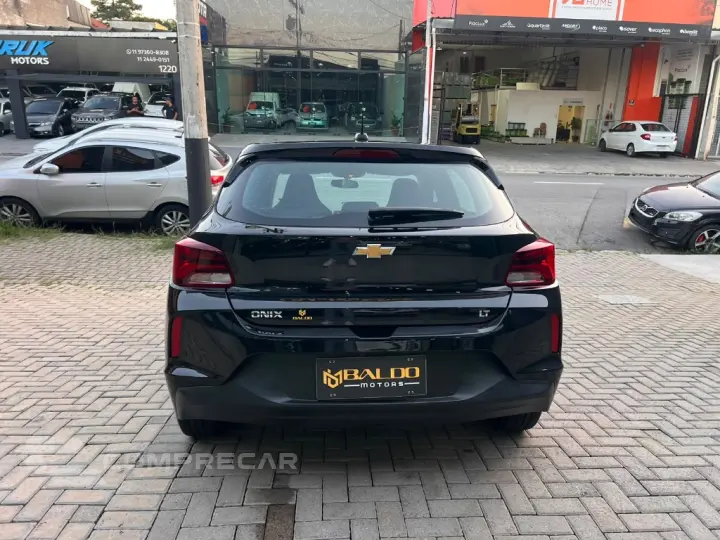 ONIX HATCH LT 1.0 12V Flex 5p Mec.