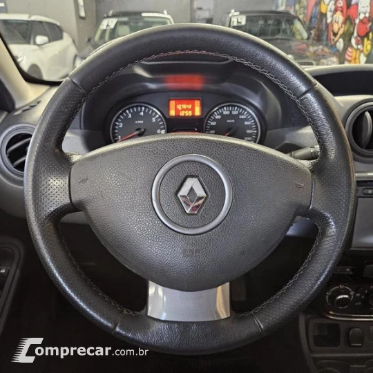 DUSTER 20 D 4X2