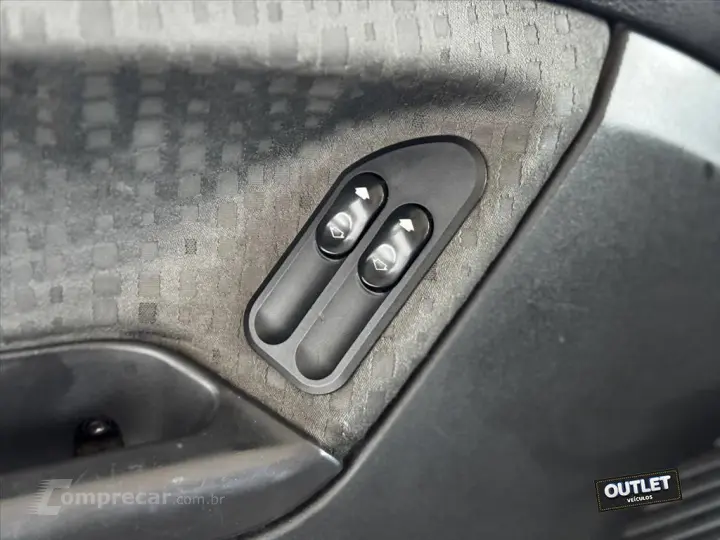 FIESTA 1.6 MPI SEDAN 8V FLEX 4P MANUAL