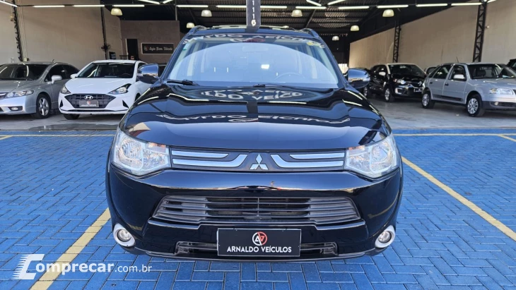 OUTLANDER 2.0 16V 160cv Aut.