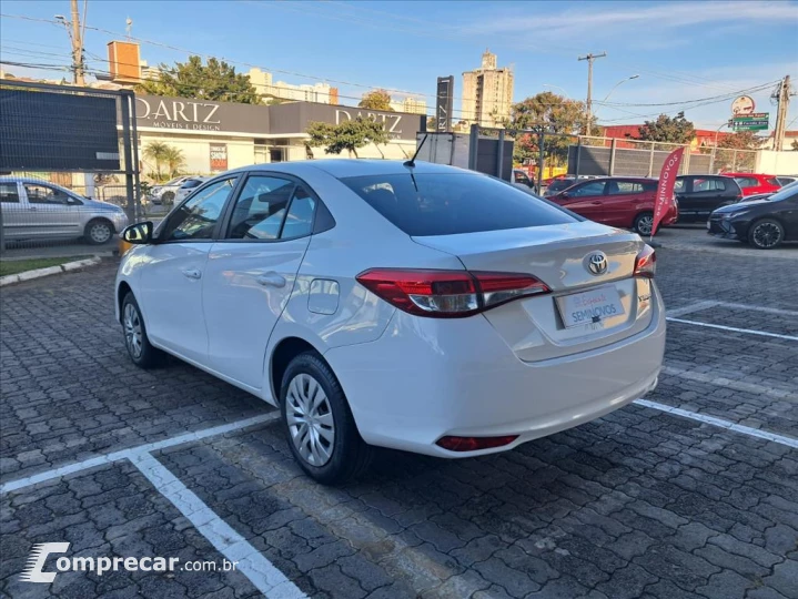 YARIS 1.5 16V FLEX SEDAN XL LIVE MULTIDRIVE