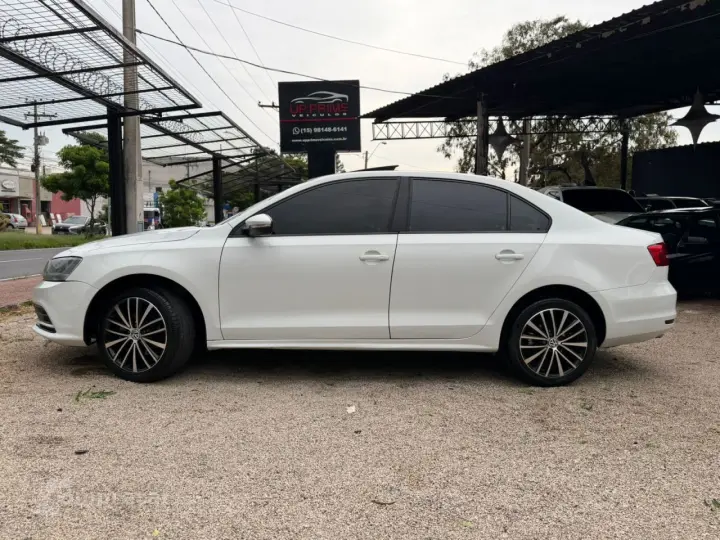 Jetta 2.0 4P CONFORTLINE TIPTRONIC AUTOMÁTICO