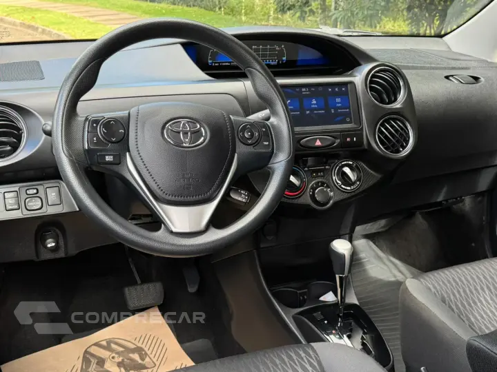 ETIOS 1.5 X Plus Sedan 16V