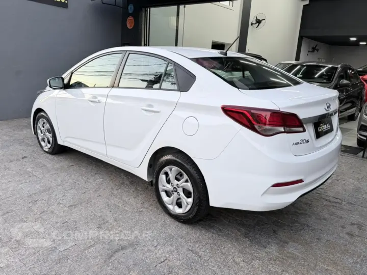 HB20S 1.6 COMFORT PLUS 16V FLEX 4P AUTOMÁTICO