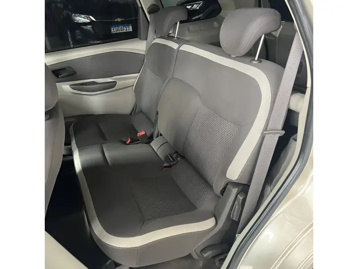 SPIN 1.8 LT 8V FLEX 4P AUTOMÁTICO