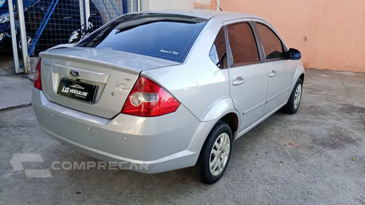 FIESTA 1.6 MPI First Sedan 8V