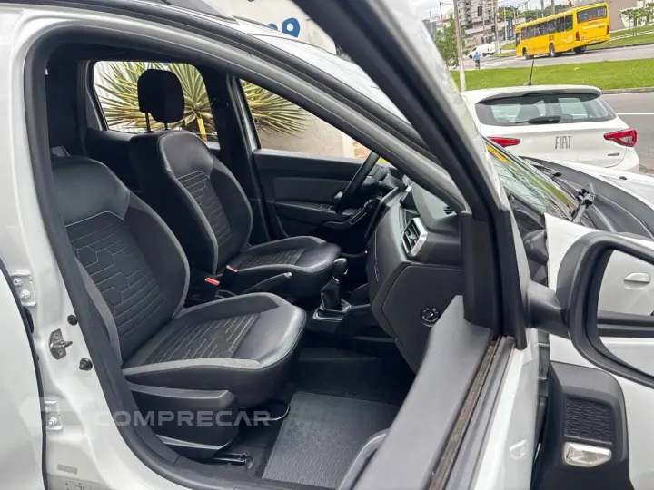 DUSTER Intense 1.6 16V Flex Aut.