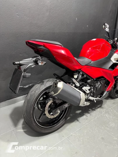 NINJA 400 ABS]