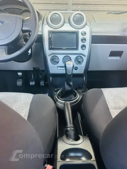 FIESTA 1.6 SE Sedan 16V