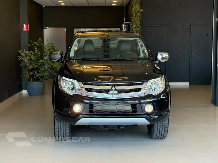 L200 TRITON 2.4 16V Turbo Sport HPE TOP CD 4X4