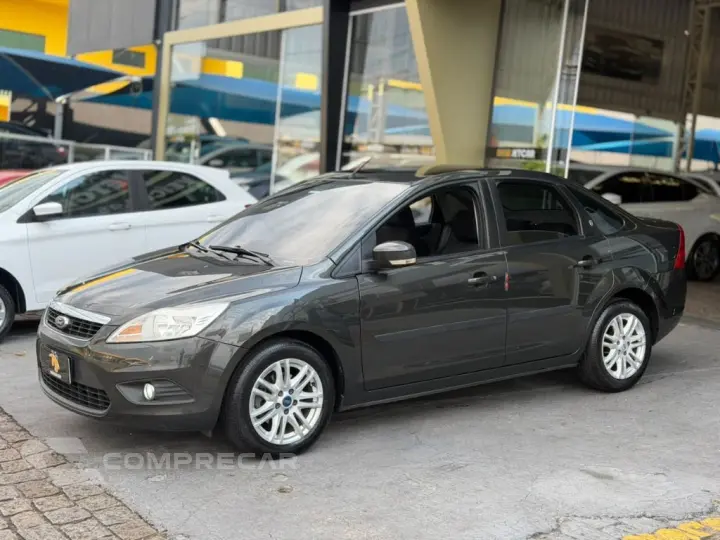 Focus Sedan 2.0 16V/2.0 16V Flex 4p