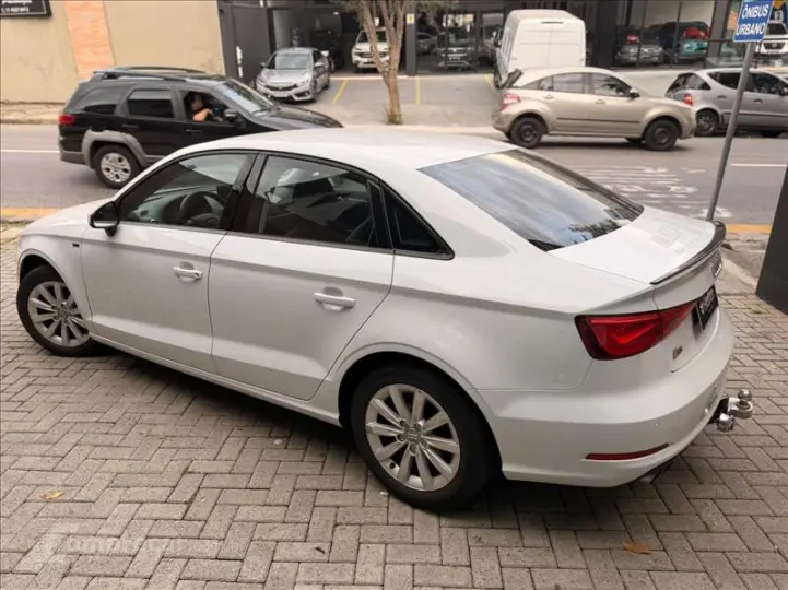 A3 1.4 TFSI Sedan Attraction 16V