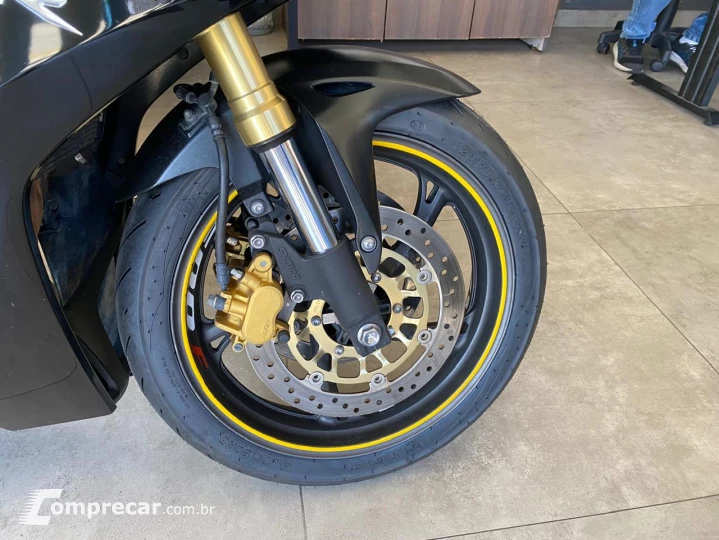 CBR 600 F