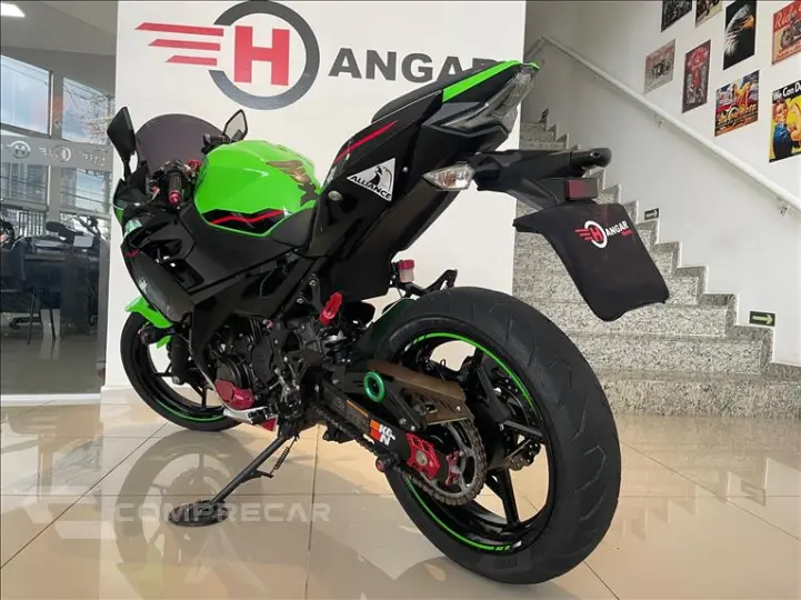 NINJA 400