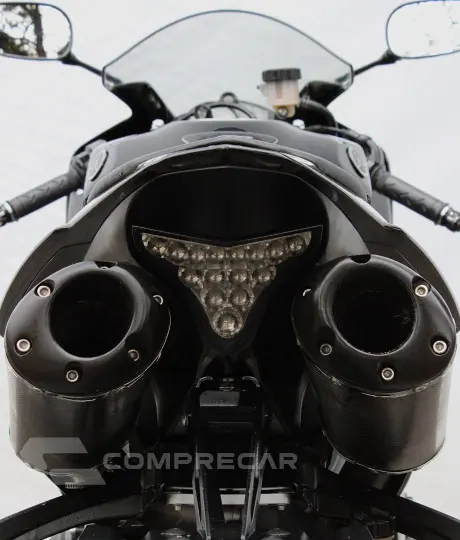 YAMAHA YZF R1