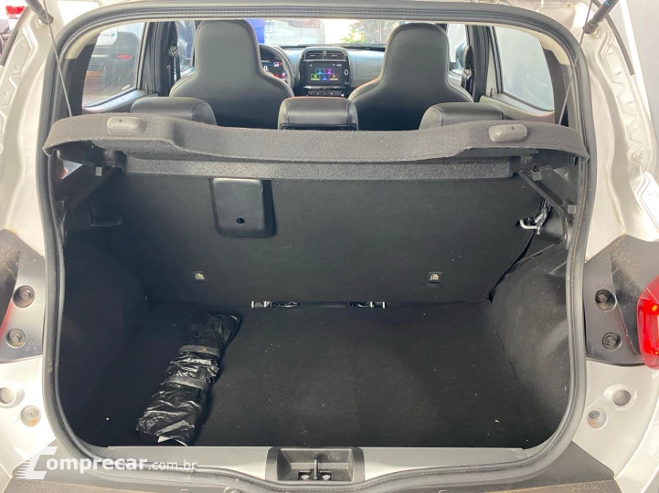 Kwid KWID OUTSIDER 1.0 Flex 12V 5p Mec.