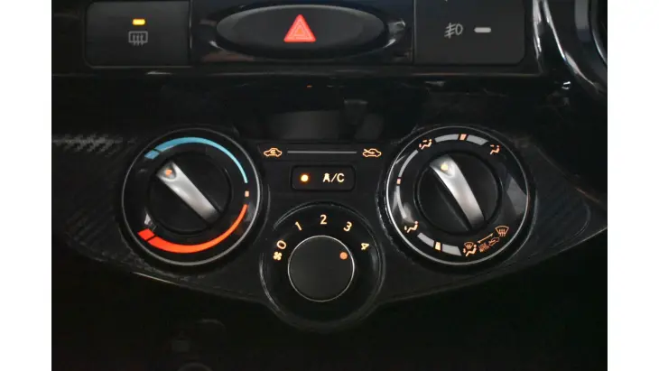 ETIOS HATCH - 1.3 X 16V 4P MANUAL