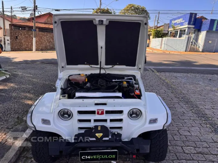 T-4 4x4 3.0 TB Int. Cap. Rígida Diesel