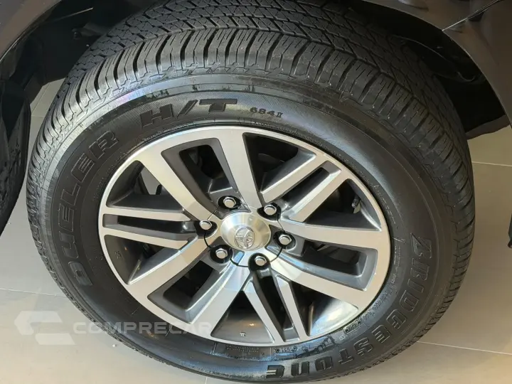 HILUX 2.8 D-4d Turbo CD SRX 4X4