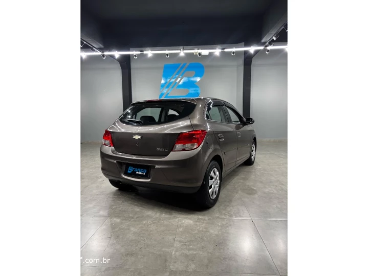 ONIX 1.0 MPFI LT 8V FLEX 4P MANUAL