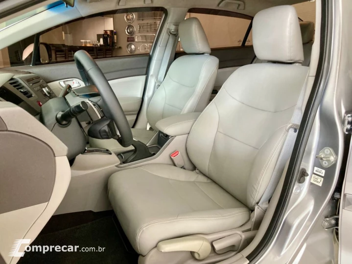 Civic 2.0 16V 4P FLEX LXR AUTOMÁTICO