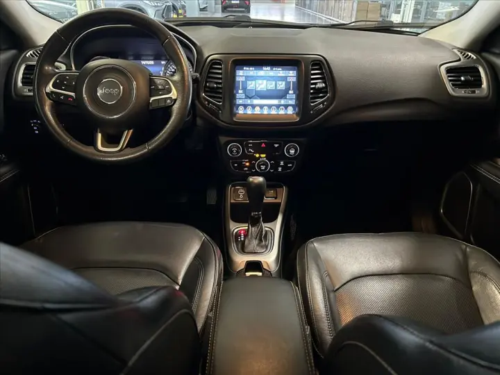 COMPASS 2.0 16V FLEX LONGITUDE AUTOMÁTICO