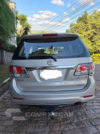 HILUX 3.0 SRV 4X4 CD 7 Lugares 16V Turbo Intercooler