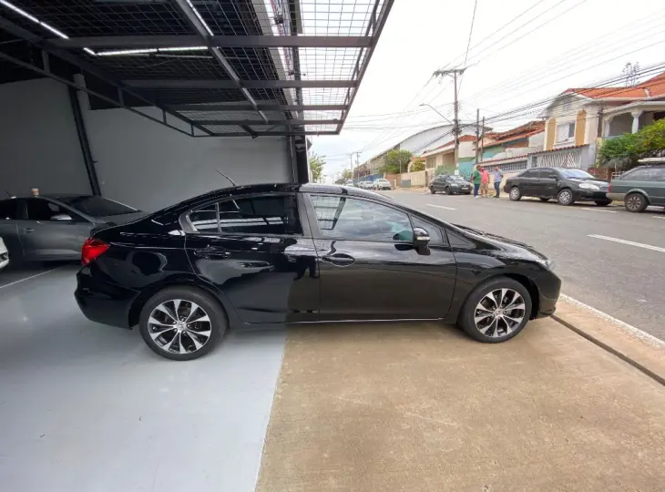 Civic Sedan LXR 2.0 Flexone 16V Aut. 4p