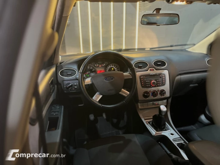 FOCUS 1.6 8V