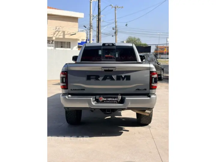 3500 6.7 I6 TURBO DIESEL LARAMIE NIGHT EDITION CD 4X4  AUTOM