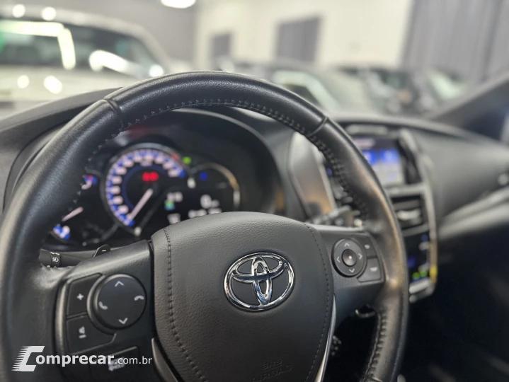 YARIS 1.5 16V Sedan XLS Multidrive