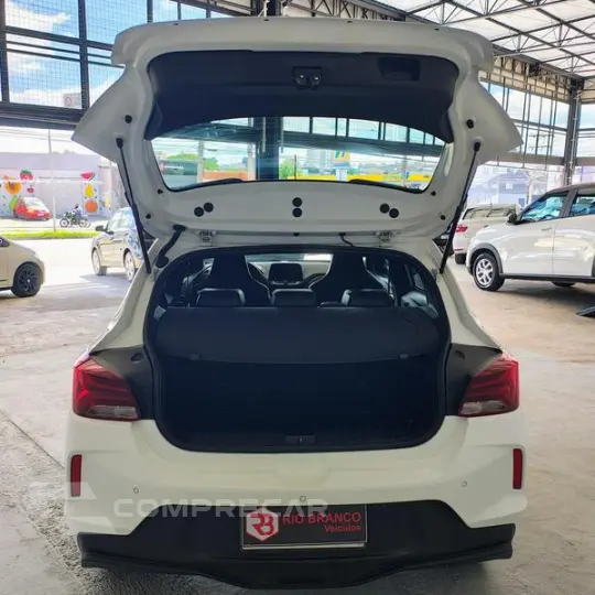 ONIX HATCH RS 1.0 TB 12V FLEX 5P AUT.