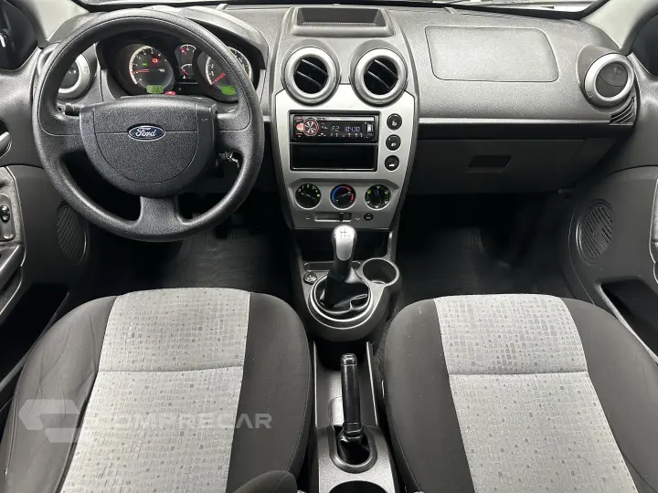 FIESTA 1.6 MPI Class Sedan 8V