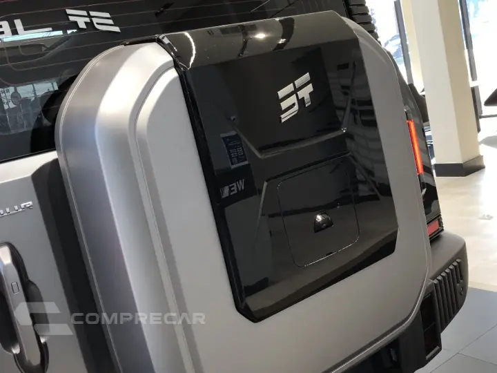 T2 1.5 TCI PHEV PREMIUM AWD DHT