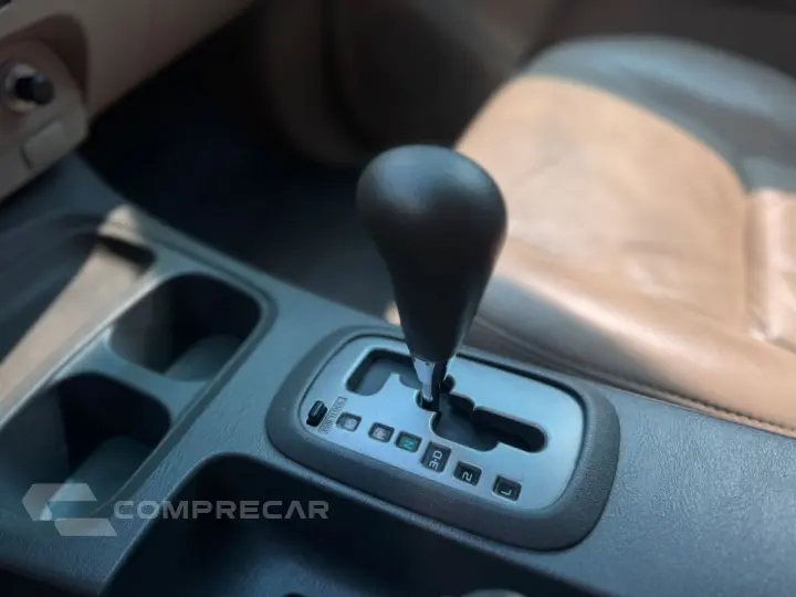 Hilux SW4 SR 4x2 2.7/2.7 Flex 16V Mec.