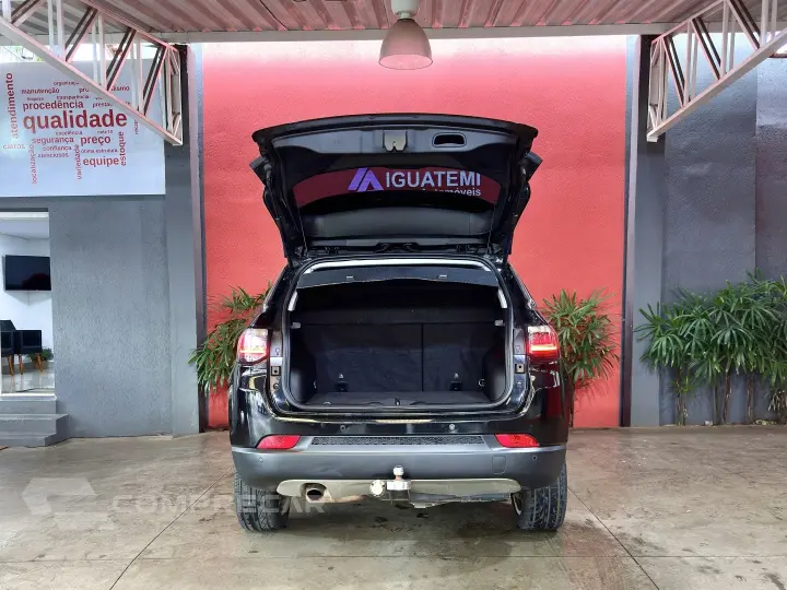 COMPASS 2.0 TD350 TURBO DIESEL LIMITED AT9