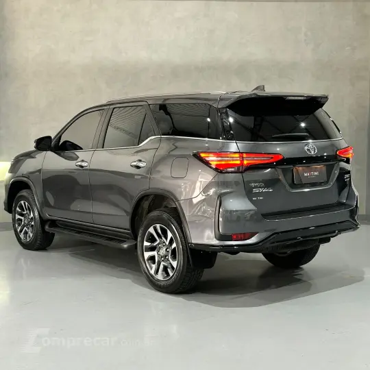 Hilux SW4 SRX 4x4 2.8 TDI 16V Dies. Aut.